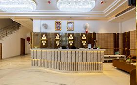 Hotel Guru Preet - 02Mins From New Delhi Railway Station & Connaught Place